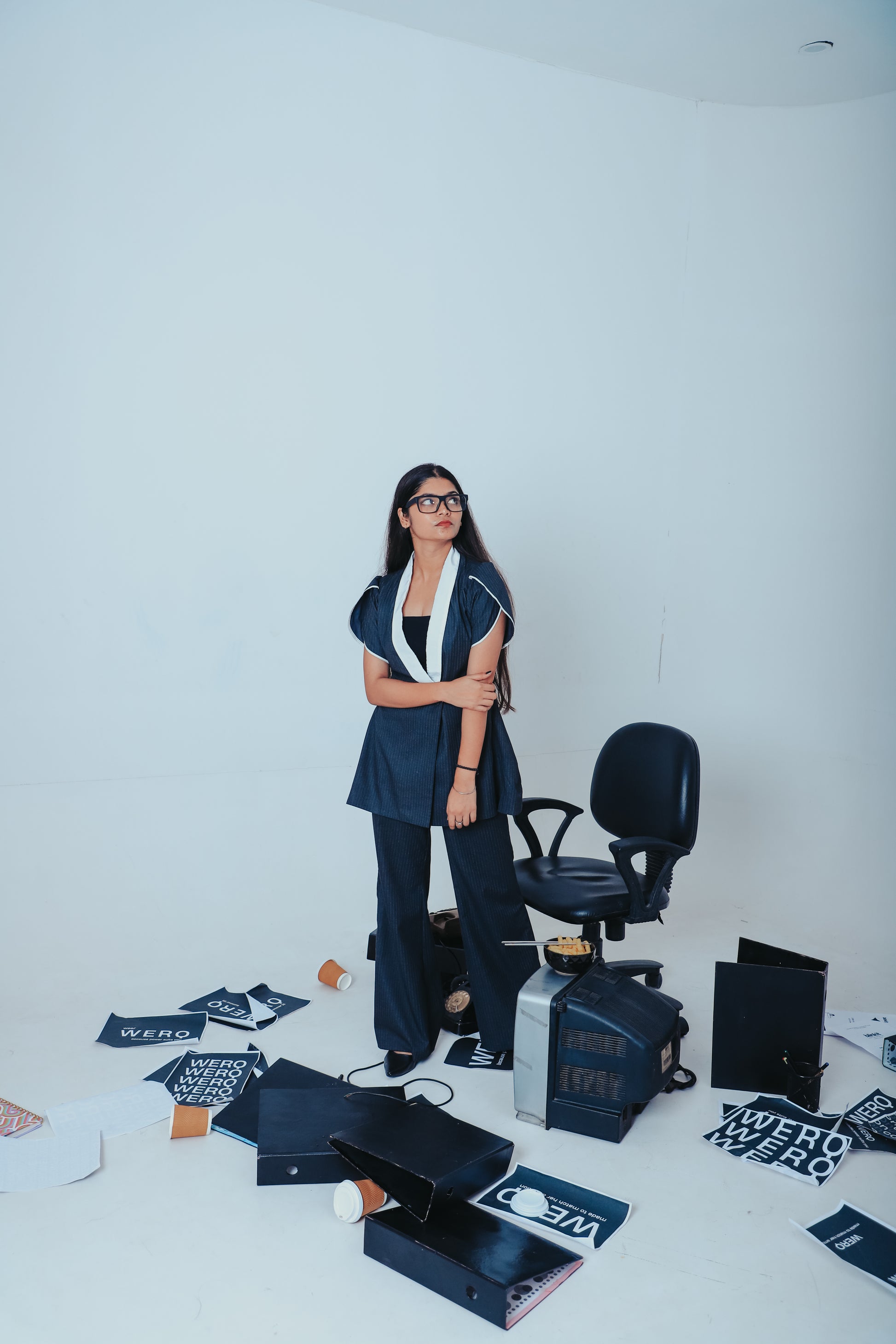 tailored feminine suit India, WERQ blazer pants outfit, boss-ready co-ord grey suit, structured officewear for women, women’s professional grey outfit, fit and flare blazer suit with tulip sleeves, sharp tailored pantsuit, premium Indian formal set, grey 